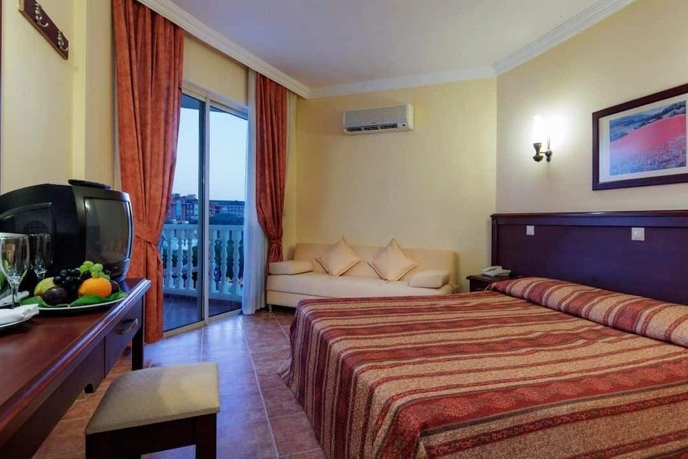 Larissa Sultan Beach Camyuva Exterior photo
